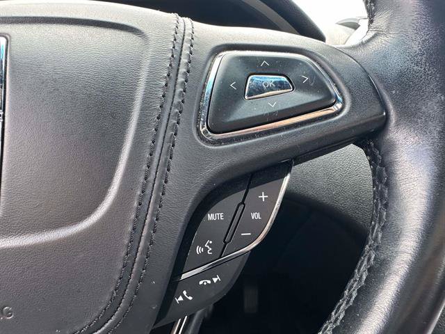 Used 2019 Lincoln MKZ Reserve FWD image 16