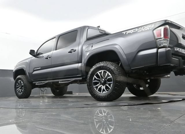 Used 2020 Toyota Tacoma TRD Sport AWD/4WD image 27
