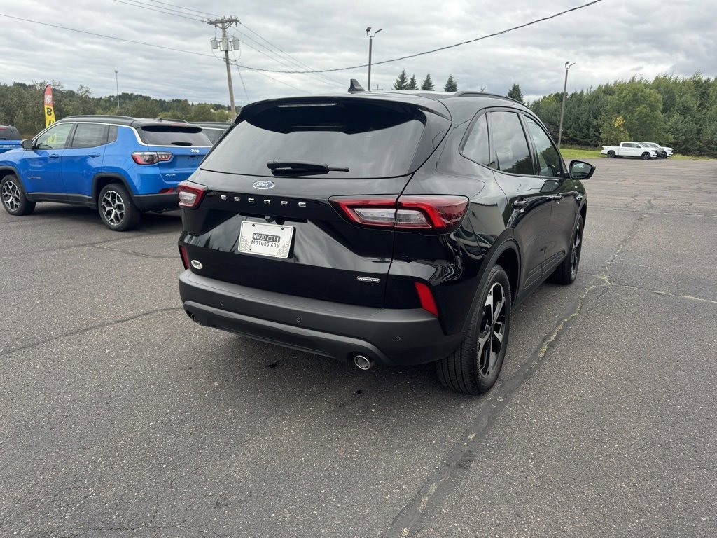 Used 2025 Ford Escape ST-Line Elite w/ Tech Pack #2 image 32