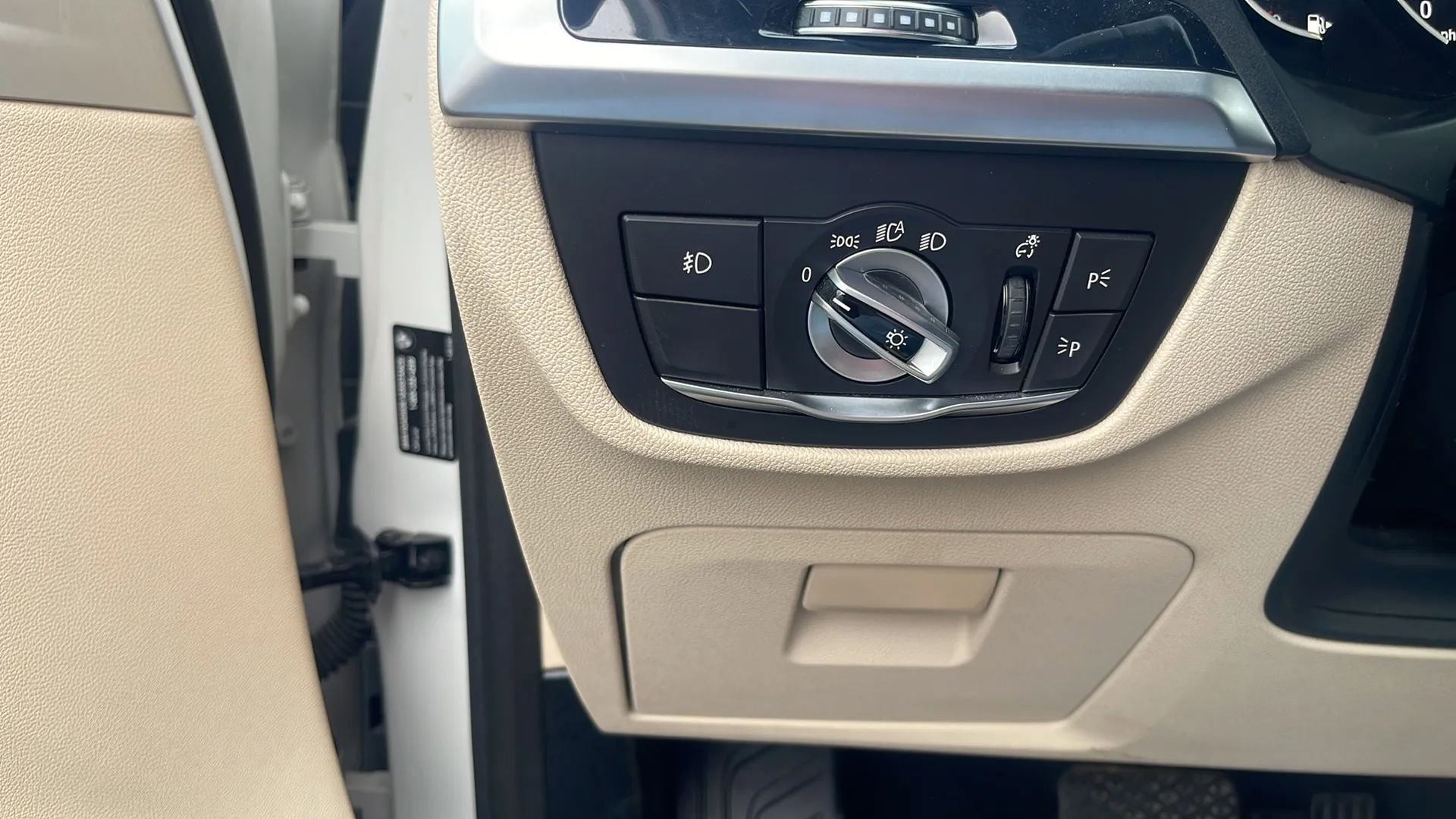 Used 2021 BMW X3 xDrive30i w/ Convenience Package image 18