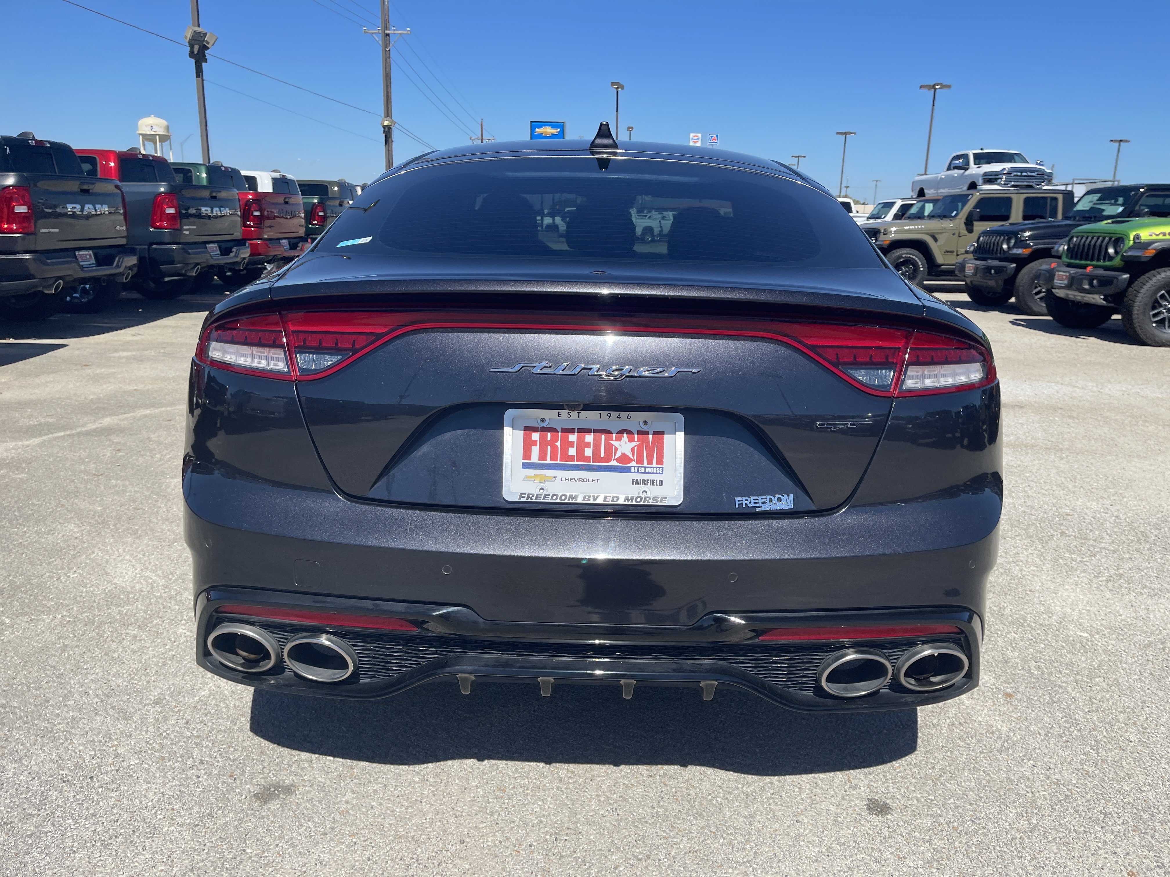 Used 2022 Kia Stinger GT1 RWD image 5