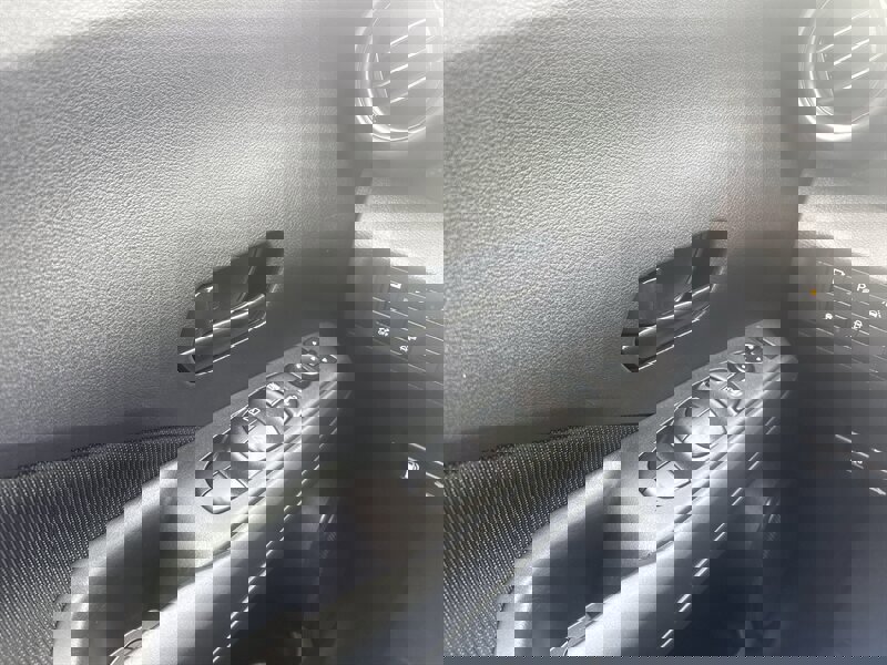 Used 2024 Nissan Kicks S image 39