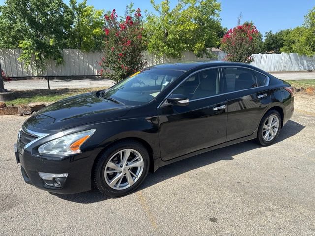 Used 2013 Nissan Altima 2.5 SL w/ Technology Pkg FWD image 1