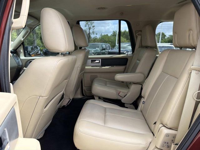 Used 2017 Ford Expedition XLT w/ Equipment Group 202A RWD image 14