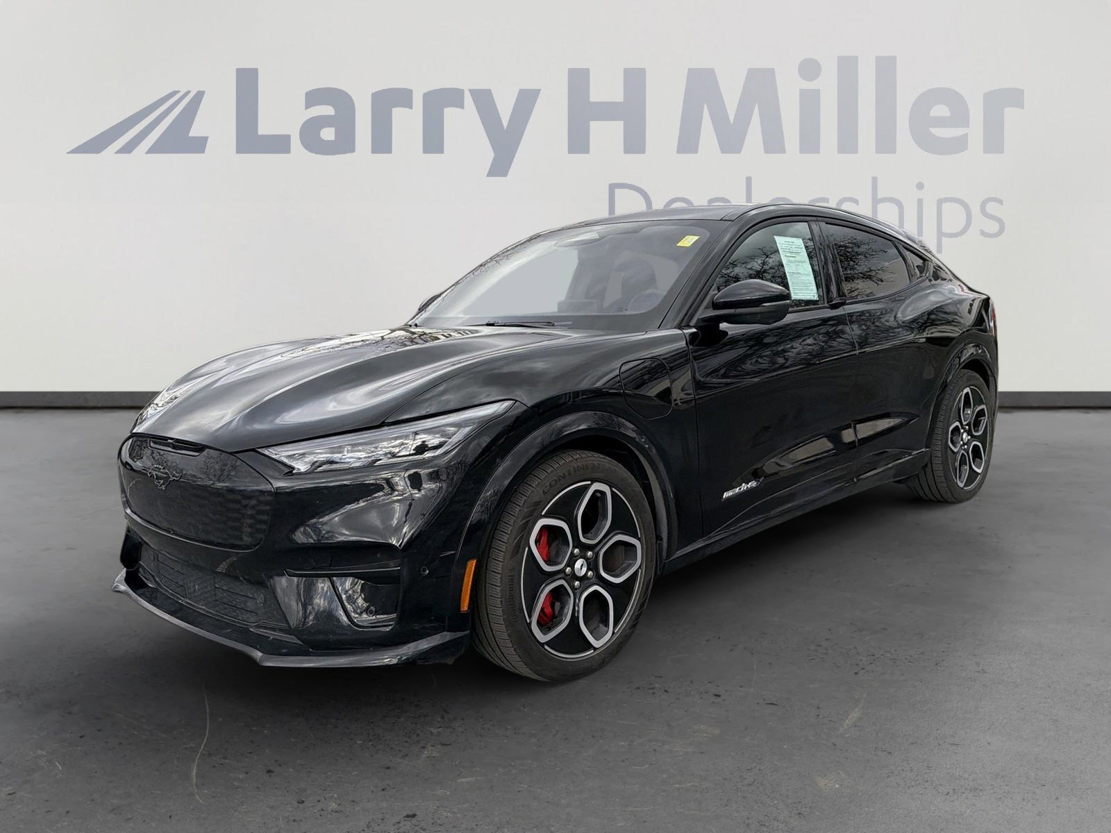 Used 2023 Ford Mustang Mach-E GT image 4