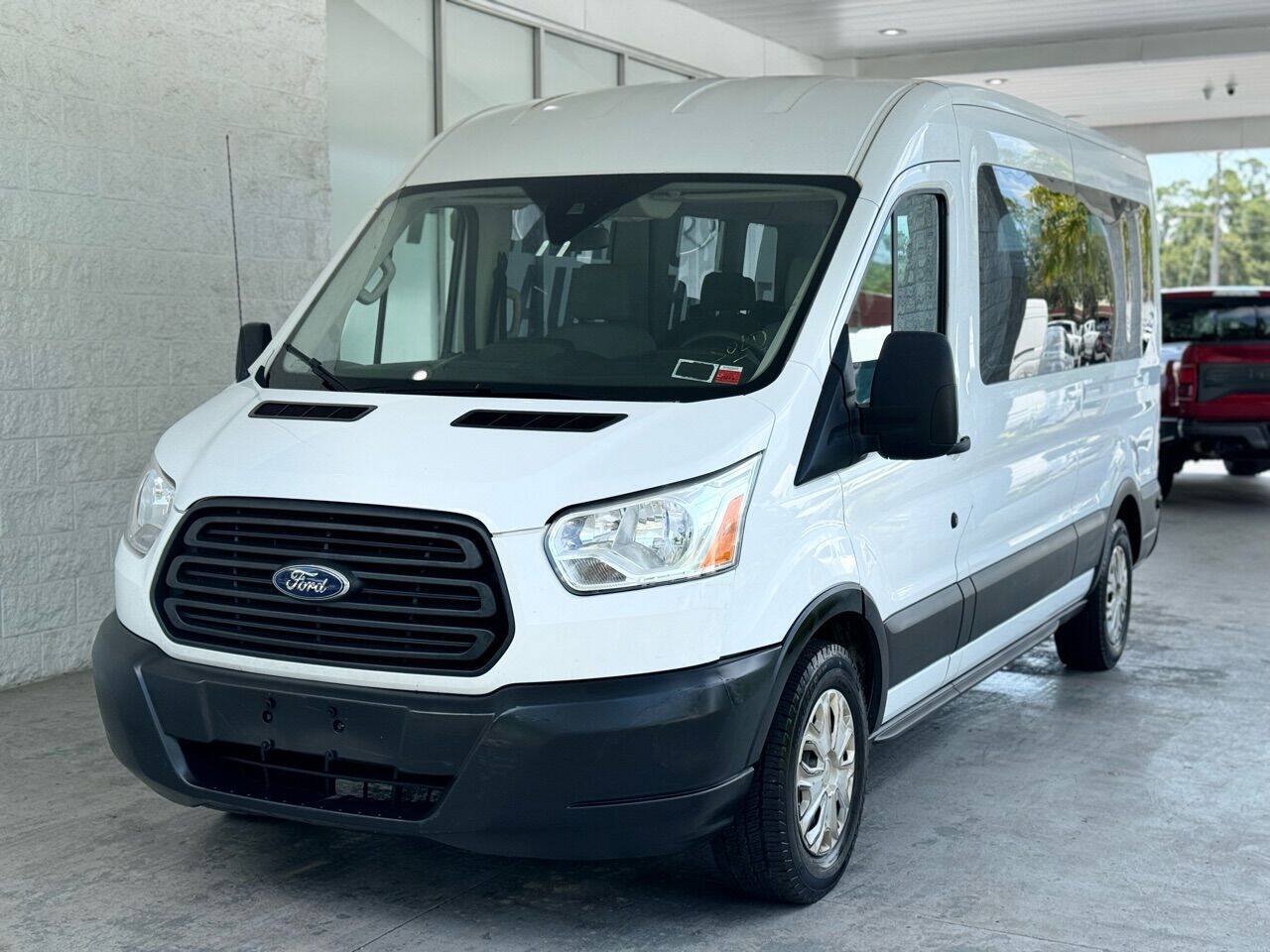 Used 2019 Ford Transit 350 XLT RWD image 1