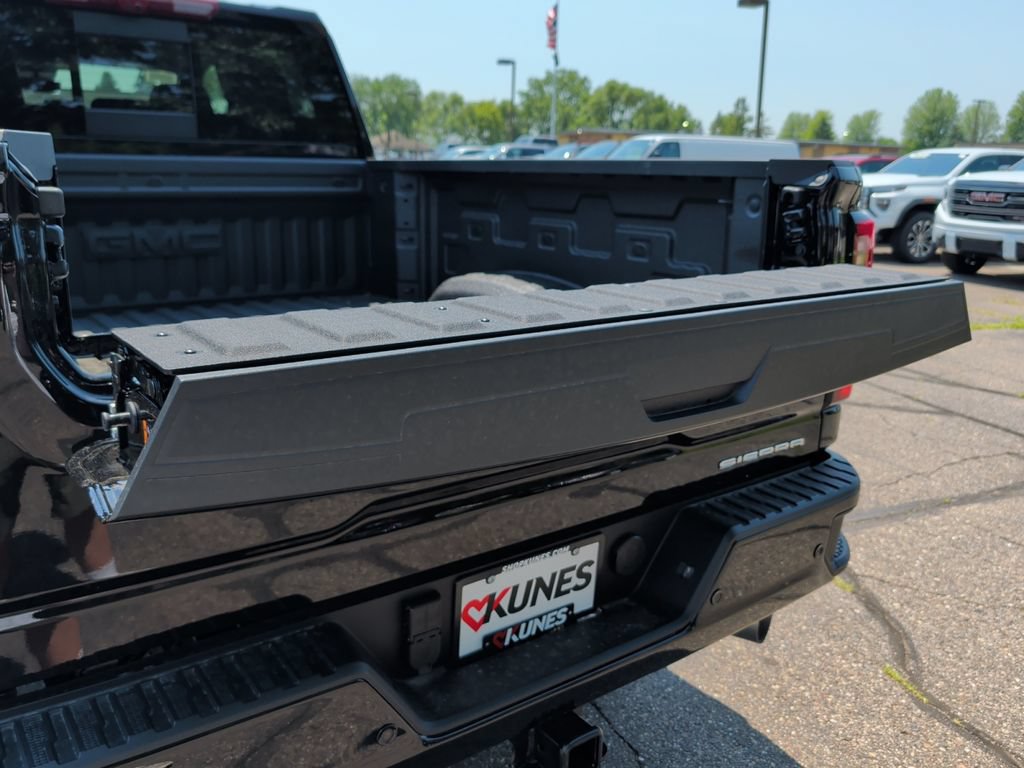New 2026 GMC Sierra 3500 Denali w/ Denali Reserve Package AWD/4WD image 49