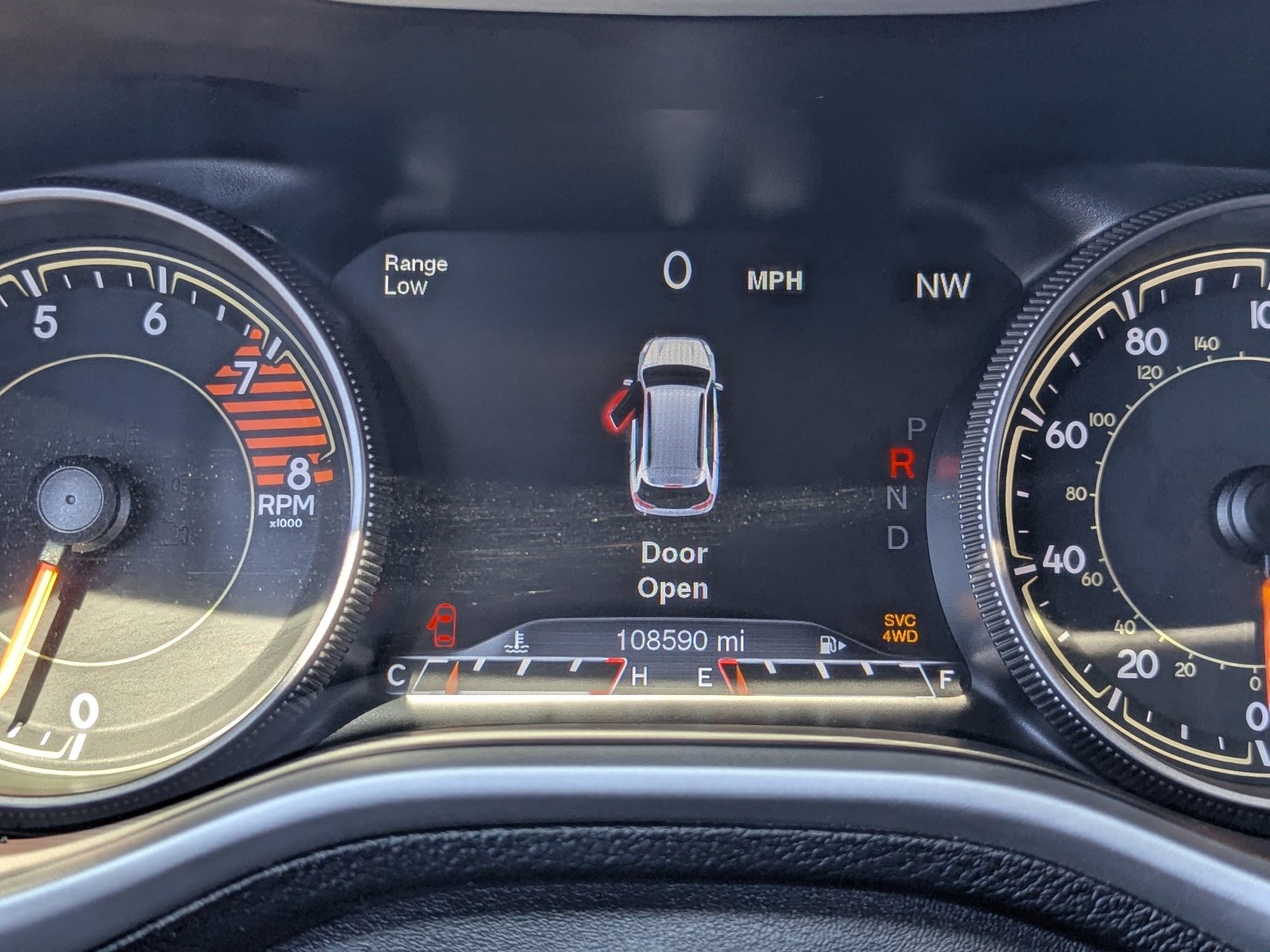 Used 2017 Jeep Cherokee Trailhawk w/ Cold Weather Group image 30