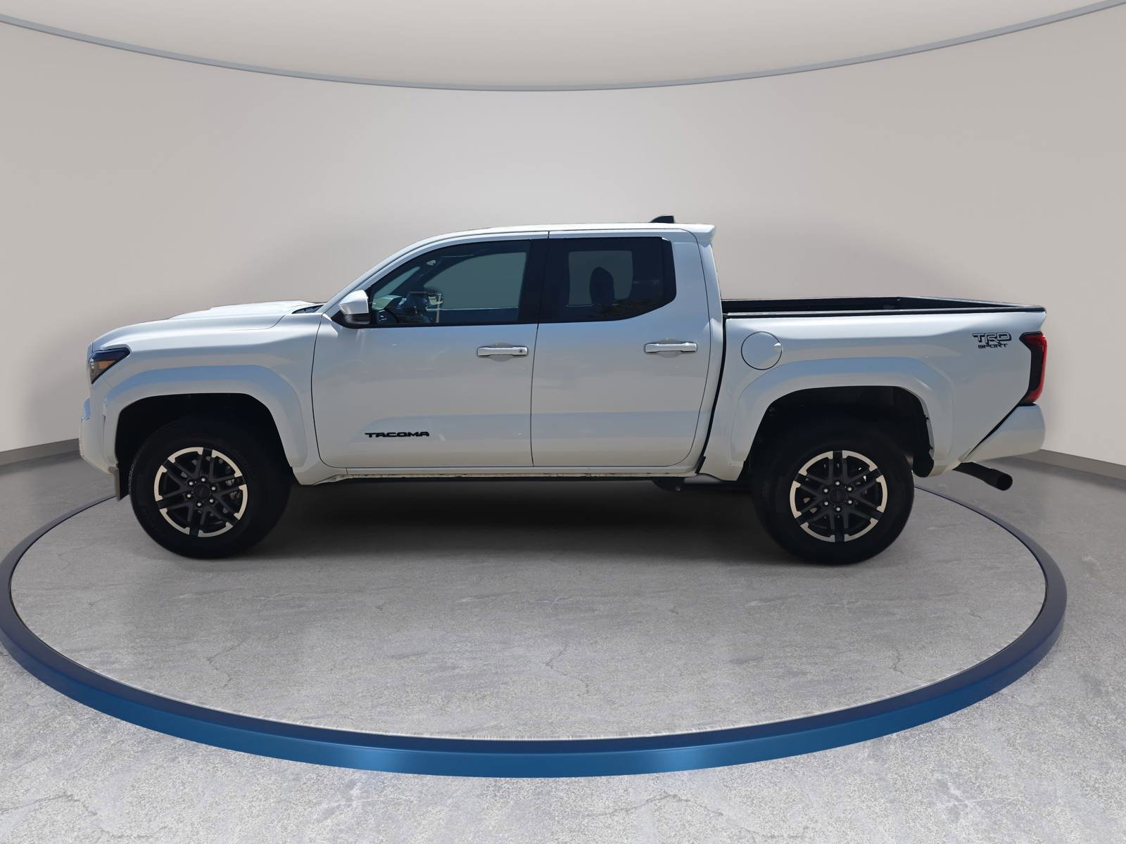Used 2025 Toyota Tacoma TRD Sport RWD image 8