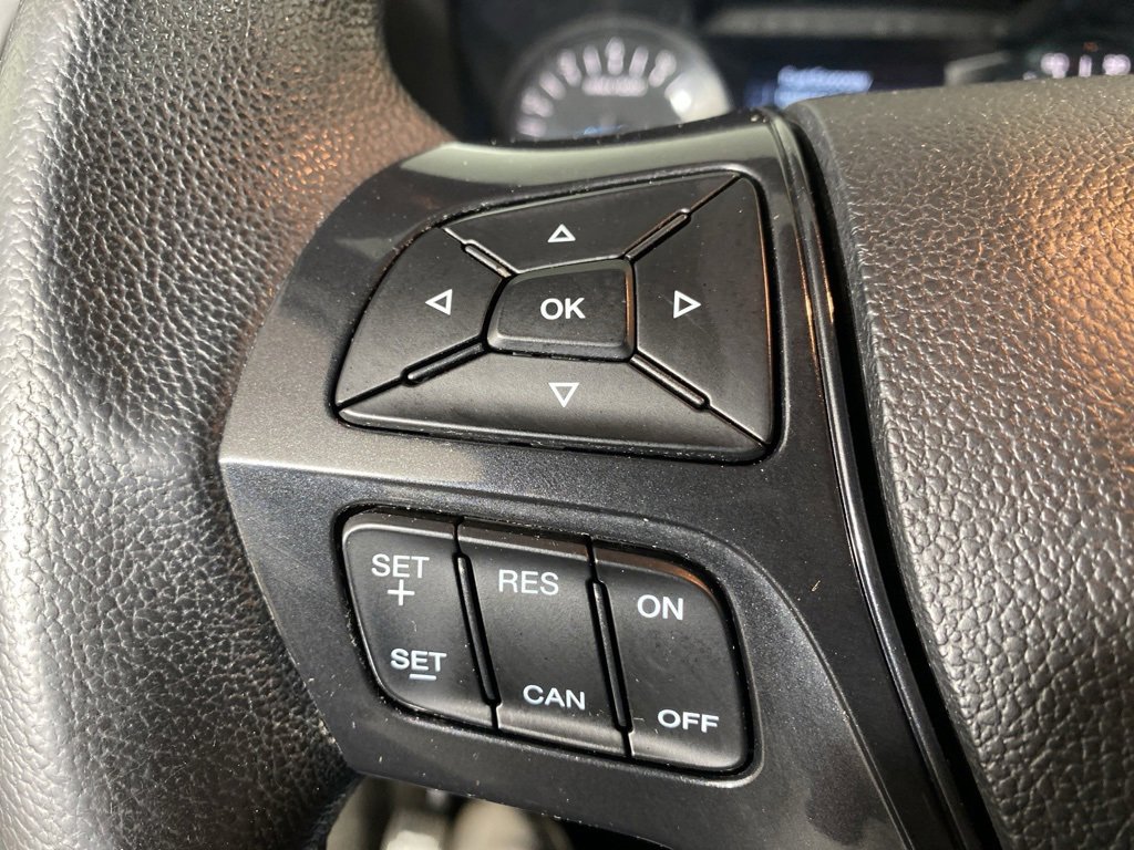 Used 2018 Ford Explorer XLT image 11