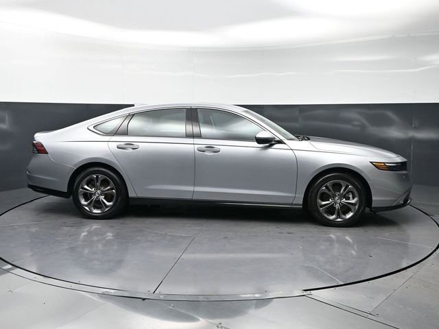 Used 2023 Honda Accord EX-L video 4