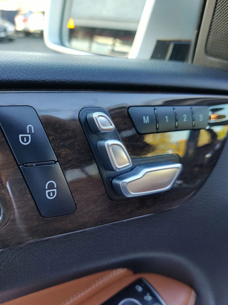 Used 2018 Mercedes-Benz GLS 450 GLS 450 4MATIC Sport Utility 4 w/ Premium Package image 27