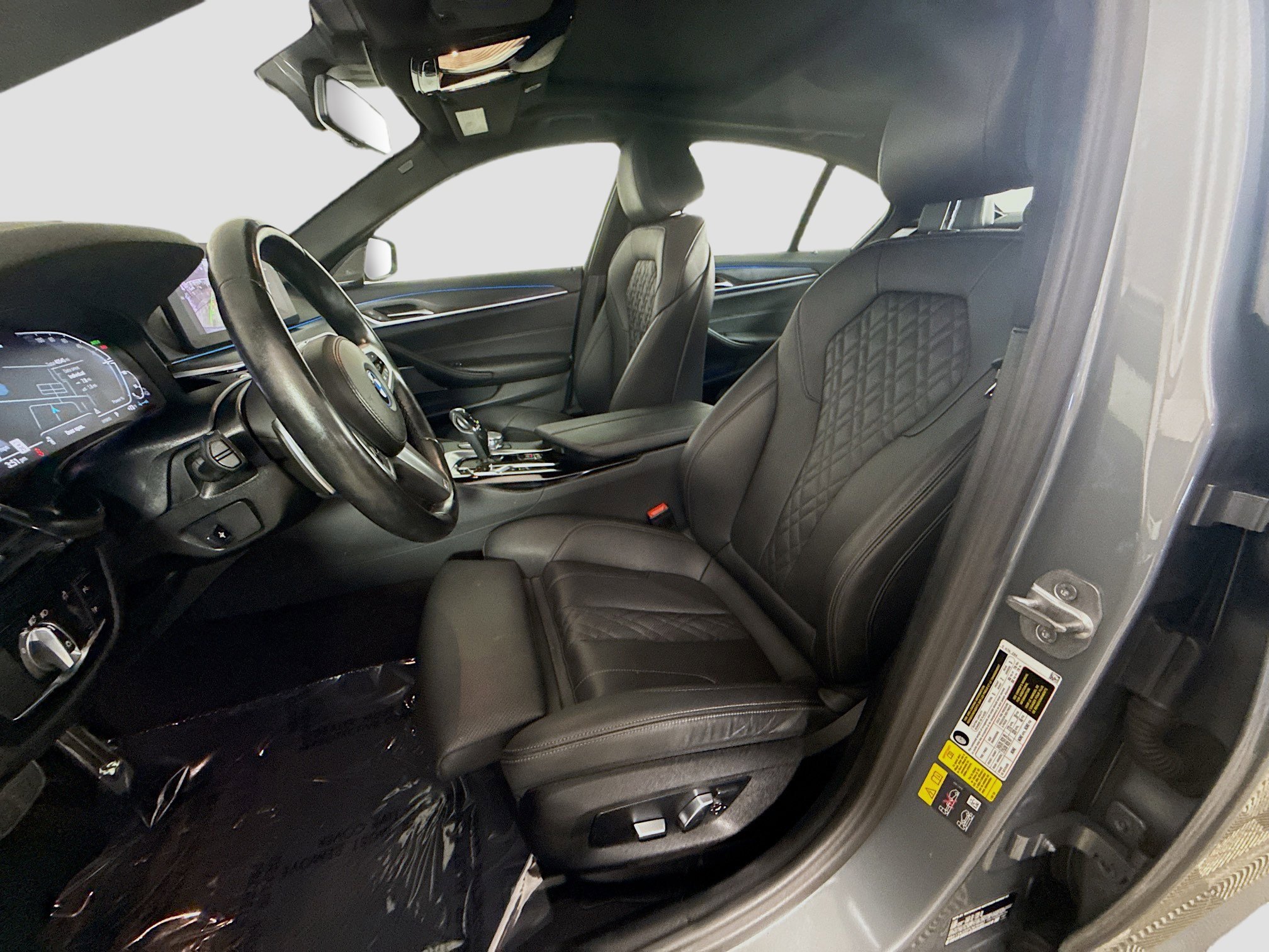 Used 2023 BMW 530e w/ M Sport Package RWD image 22