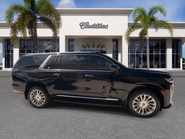 Certified 2023 Cadillac Escalade ESV Premium Luxury RWD image 17