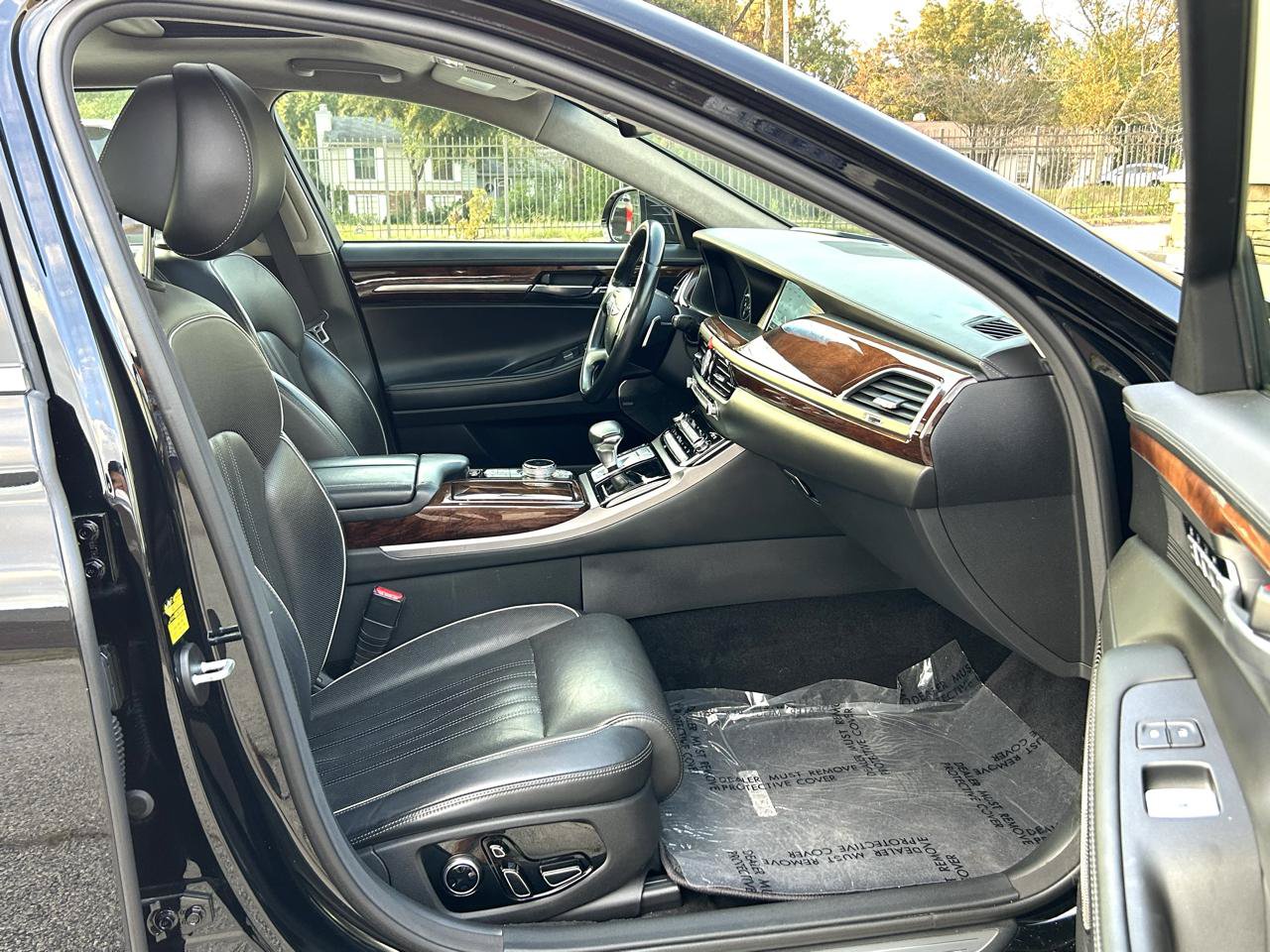 Used 2017 Genesis G90 5.0 Ultimate AWD/4WD image 21