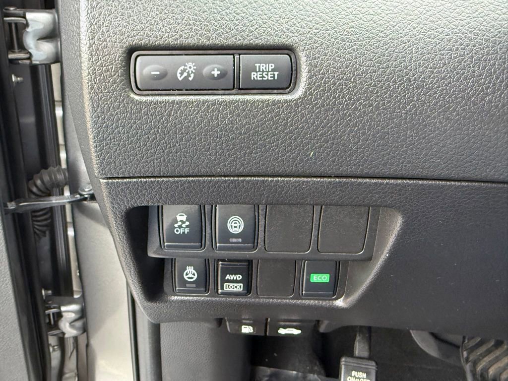 Used 2017 Nissan Rogue Sport SL w/ SL Premium Package AWD/4WD image 20