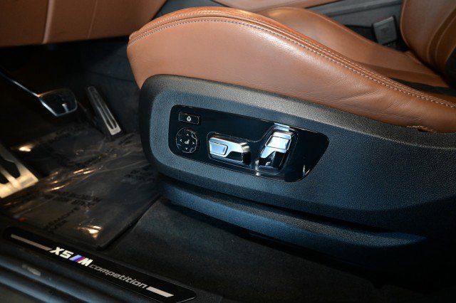 Used 2022 BMW X5 M w/ Competition Package 2 AWD/4WD image 16