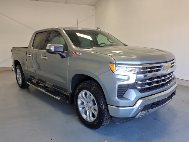 Used 2025 Chevrolet Silverado 1500 LTZ w/ LTZ Premium Package AWD/4WD image 1