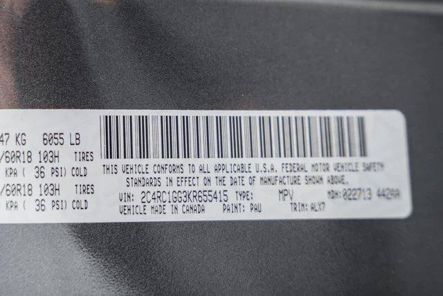 Certified 2019 Chrysler Pacifica Limited FWD image 36