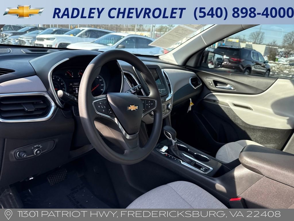Used 2023 Chevrolet Equinox LS w/ Midnight Edition image 4