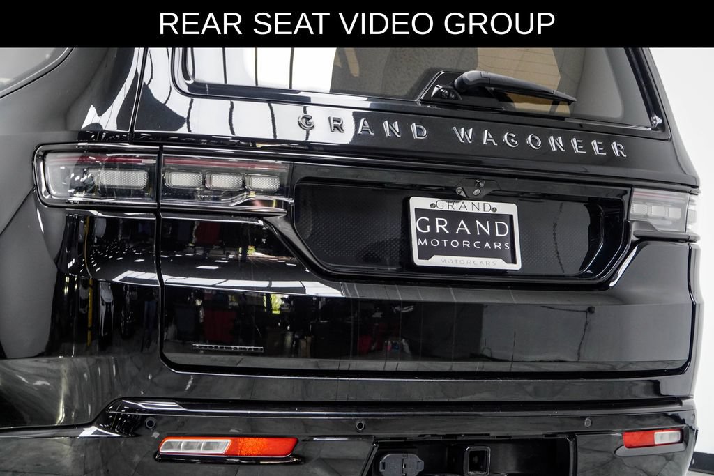 Used 2023 Jeep Grand Wagoneer Series III w/ Rear Seat Video Group 1 AWD/4WD image 12