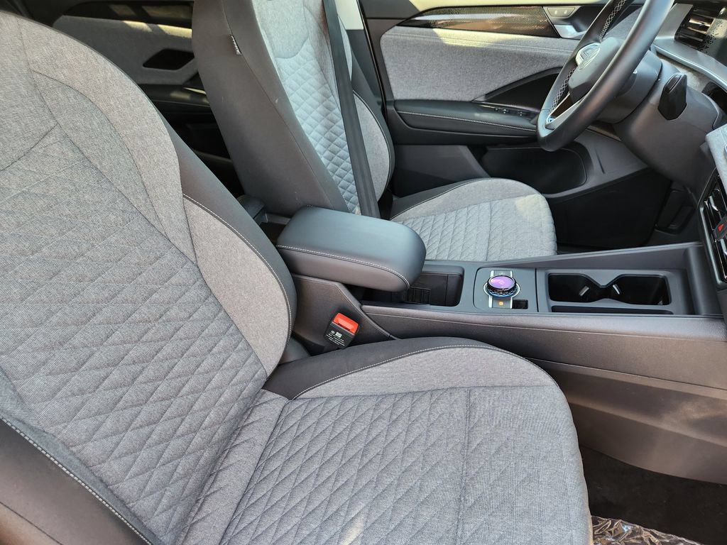 New 2026 Volkswagen Tiguan S AWD/4WD image 4