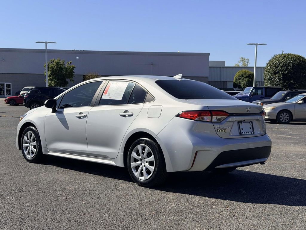 Used 2020 Toyota Corolla LE image 20