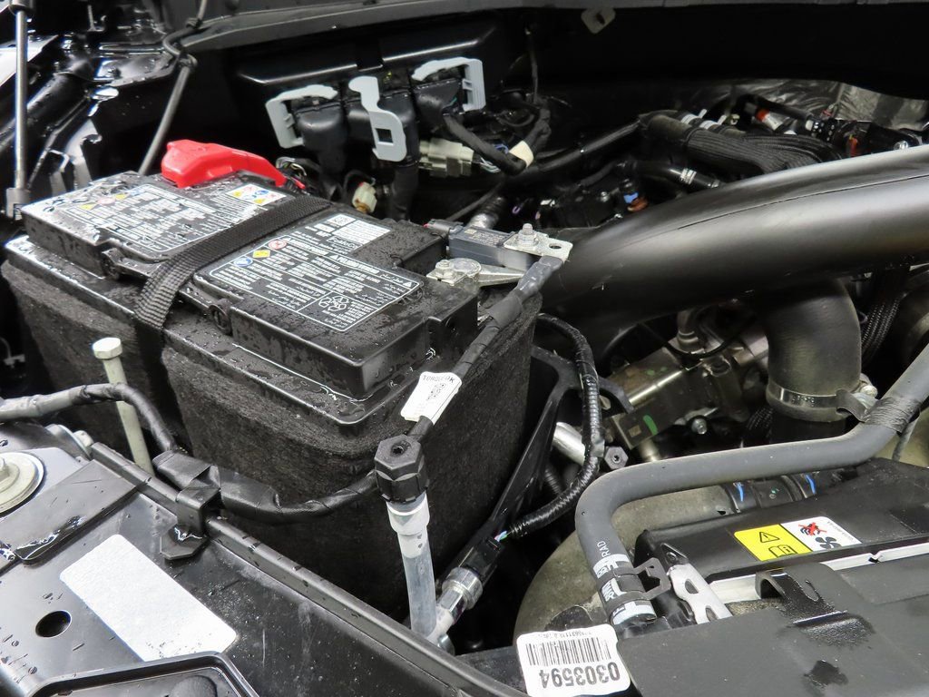 Used 2025 Ford F150 Lariat AWD/4WD image 31