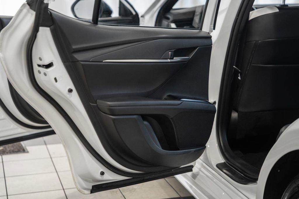 Used 2025 Toyota Camry SE image 37