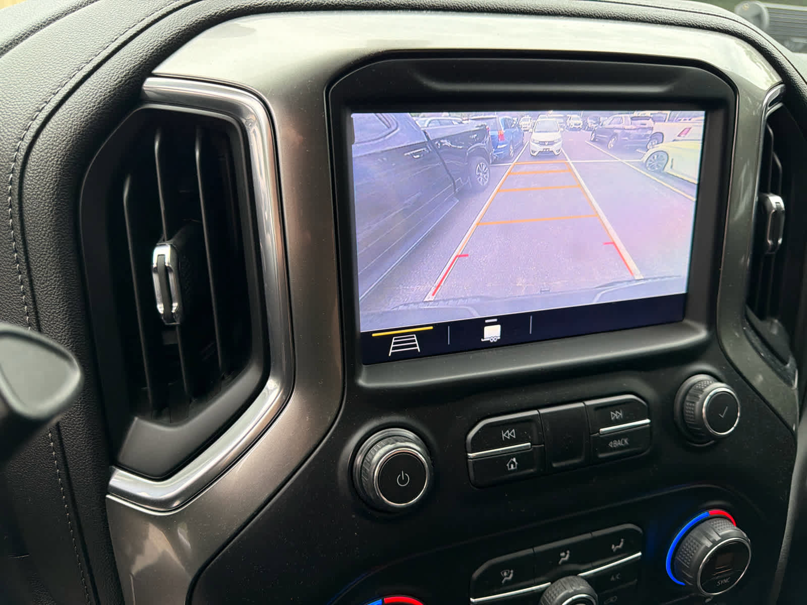 Used 2019 Chevrolet Silverado 1500 LT w/ All-Star Edition AWD/4WD image 10