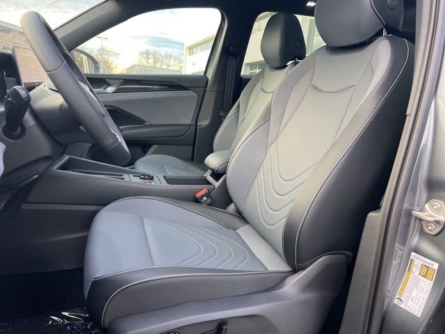 New 2026 Volkswagen Tiguan SE R-Line image 19