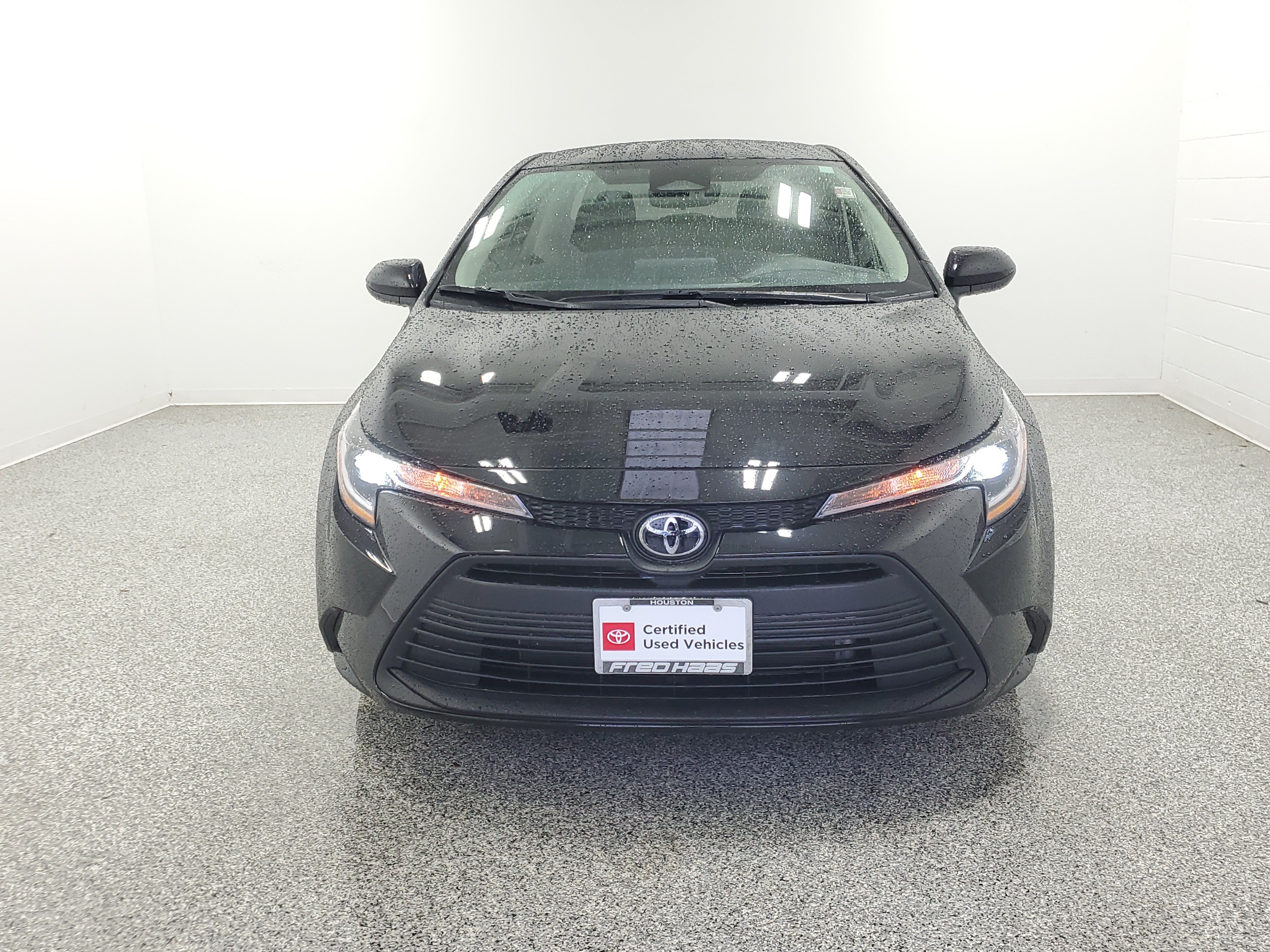 Certified 2026 Toyota Corolla LE FWD image 4