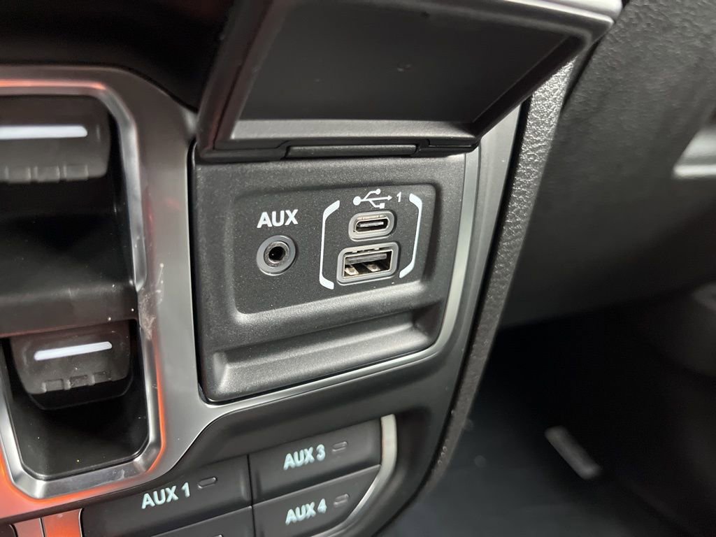 New 2026 Jeep Gladiator Mojave image 44