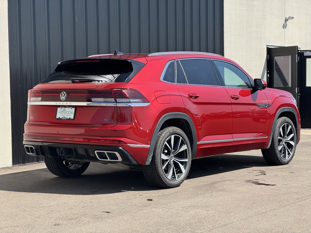 Used 2025 Volkswagen Atlas Cross Sport SEL Premium R-Line image 4