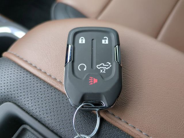 Certified 2022 Chevrolet Silverado 2500 High Country w/ LPO, Dark Essentials Package image 35