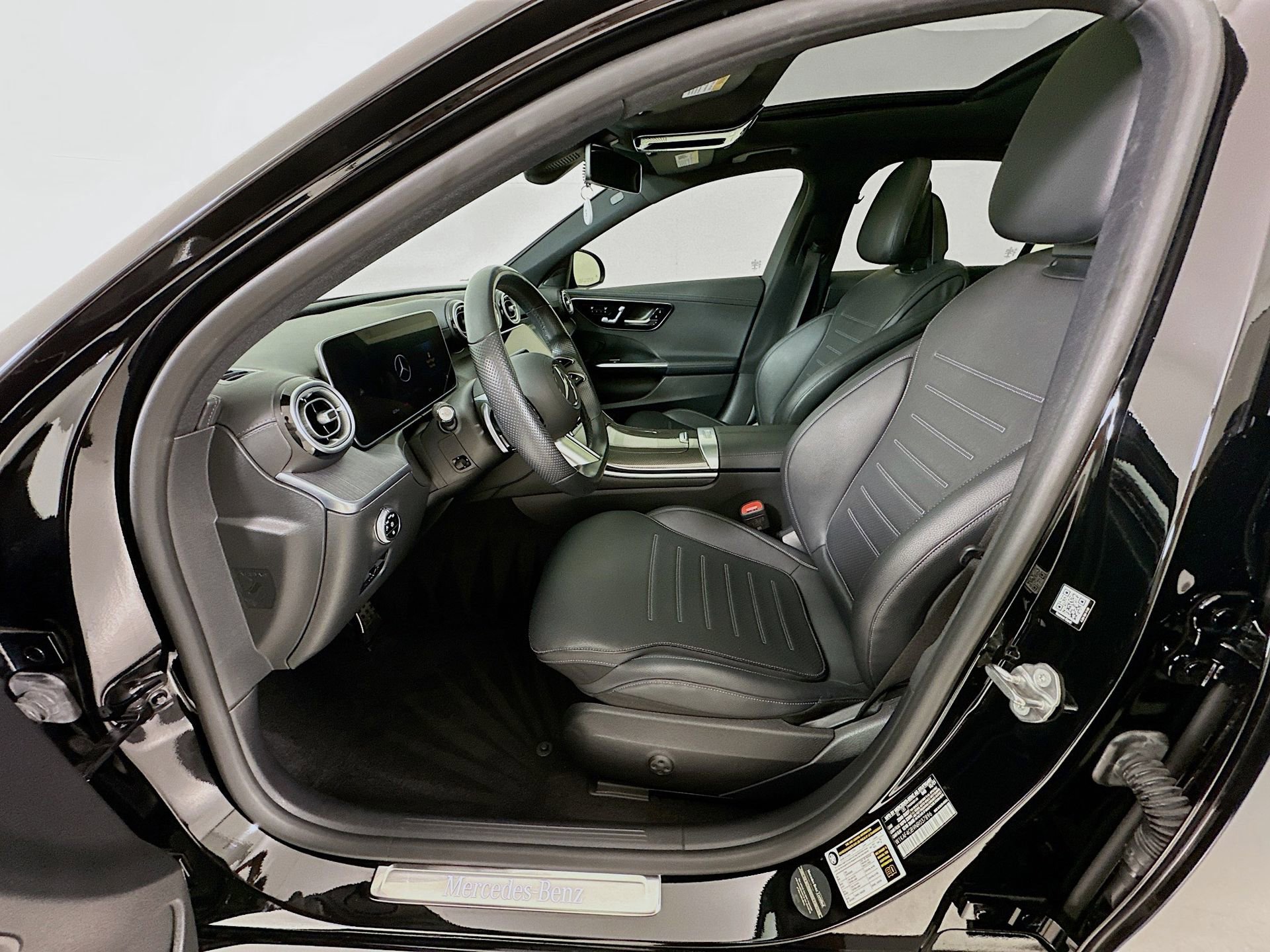 Used 2022 Mercedes-Benz C 300 Sedan image 22