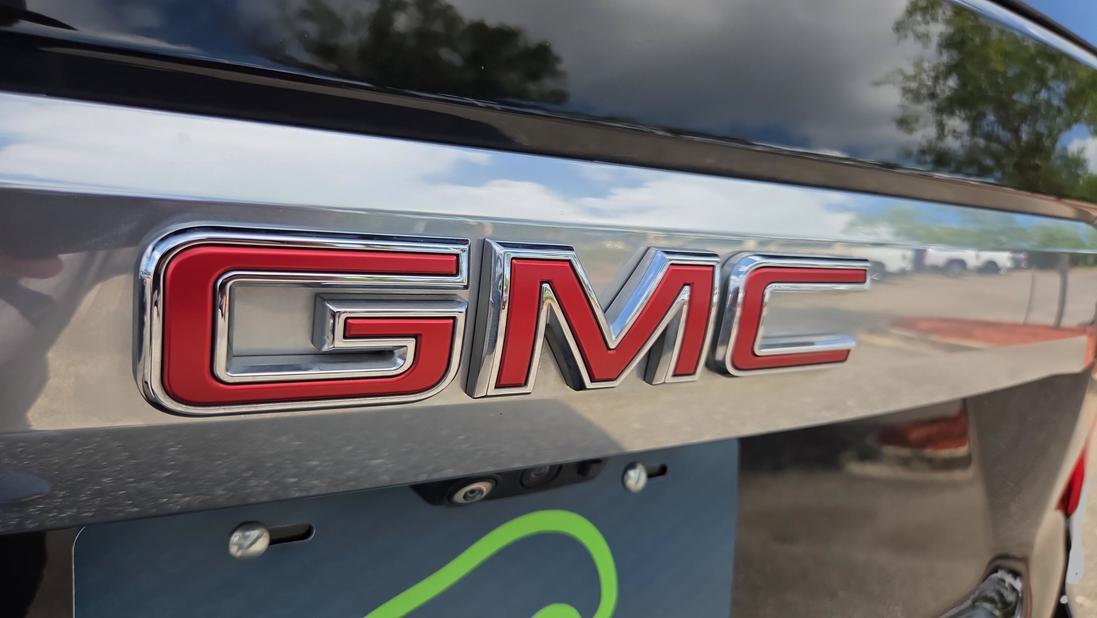 Certified 2024 GMC Yukon XL Denali w/ Advanced Technology Package AWD/4WD image 35
