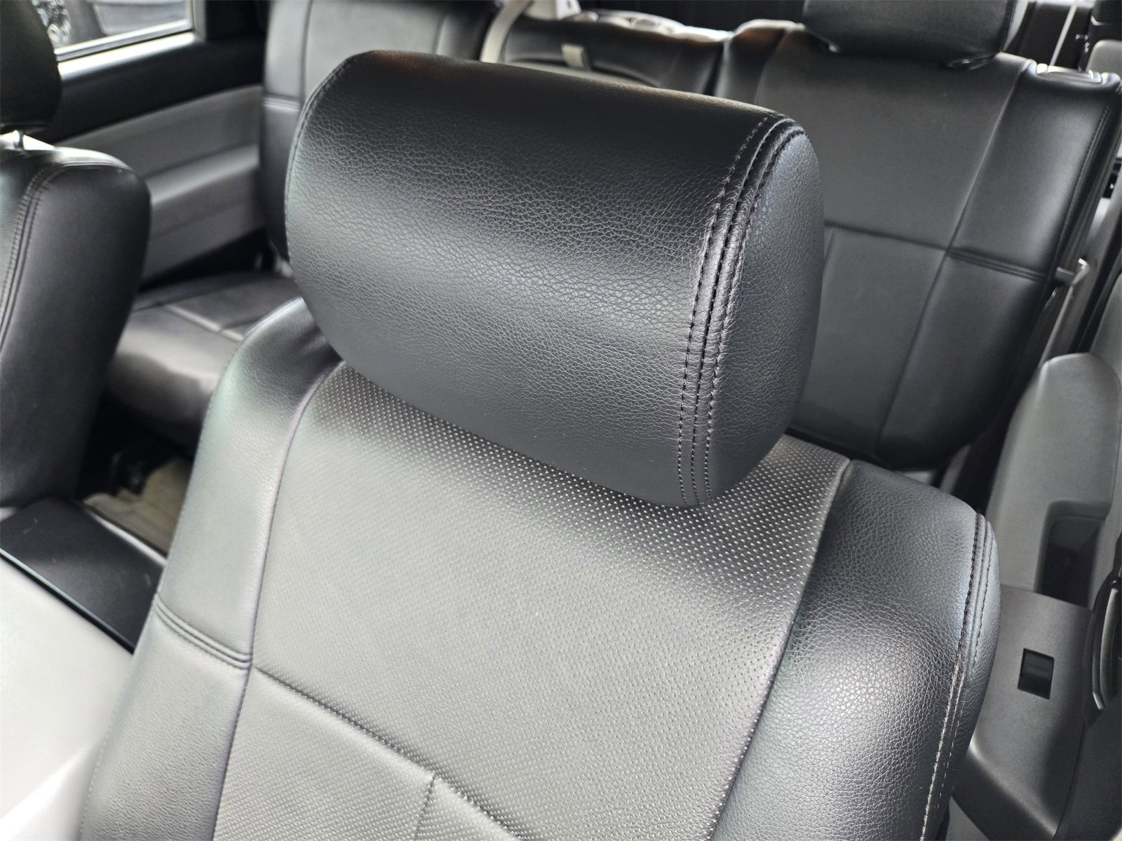 Used 2011 Toyota Sequoia SR5 image 21