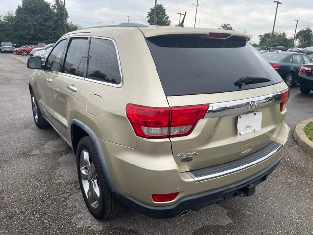 Used 2011 Jeep Grand Cherokee Overland AWD/4WD image 4