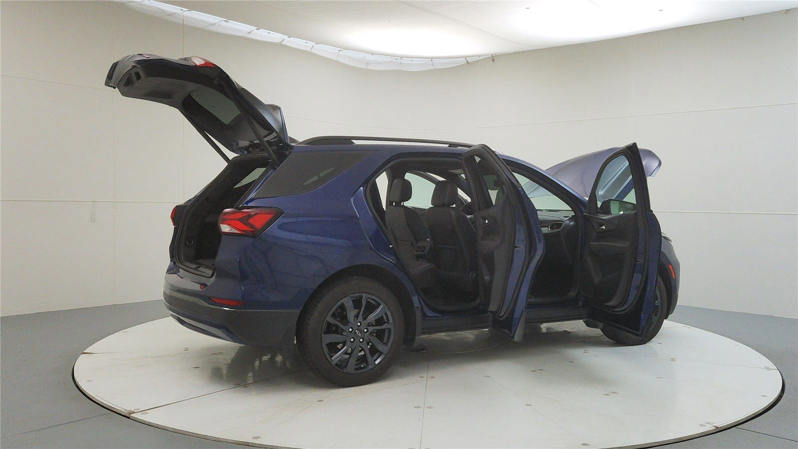 Used 2023 Chevrolet Equinox RS AWD/4WD image 12