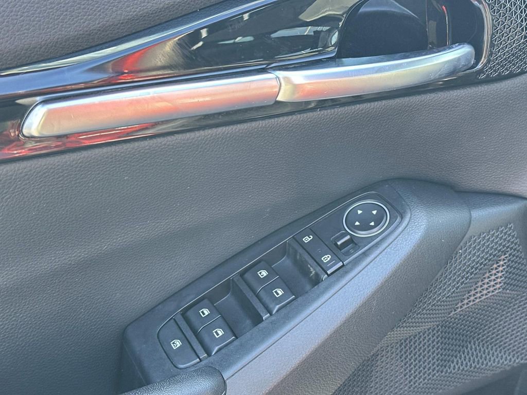 Used 2023 Kia Seltos S AWD/4WD image 16