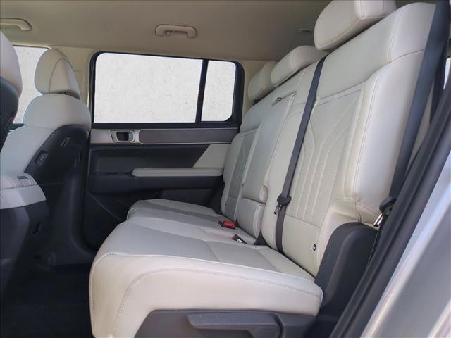 Used 2026 Hyundai Santa Fe SEL FWD image 18