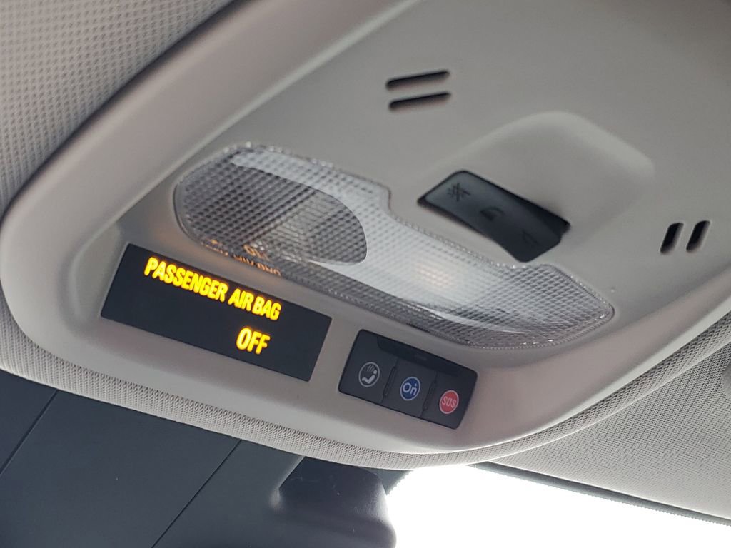 Certified 2024 Chevrolet Trax LT w/ Driver Confidence Package image 19