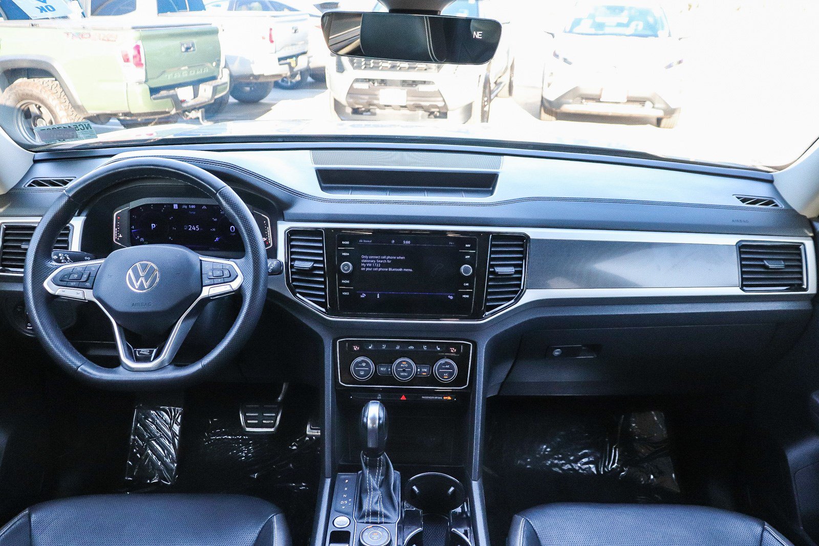 Used 2022 Volkswagen Atlas SEL Premium AWD/4WD image 14