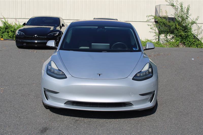 Used 2018 Tesla Model 3 RWD image 2