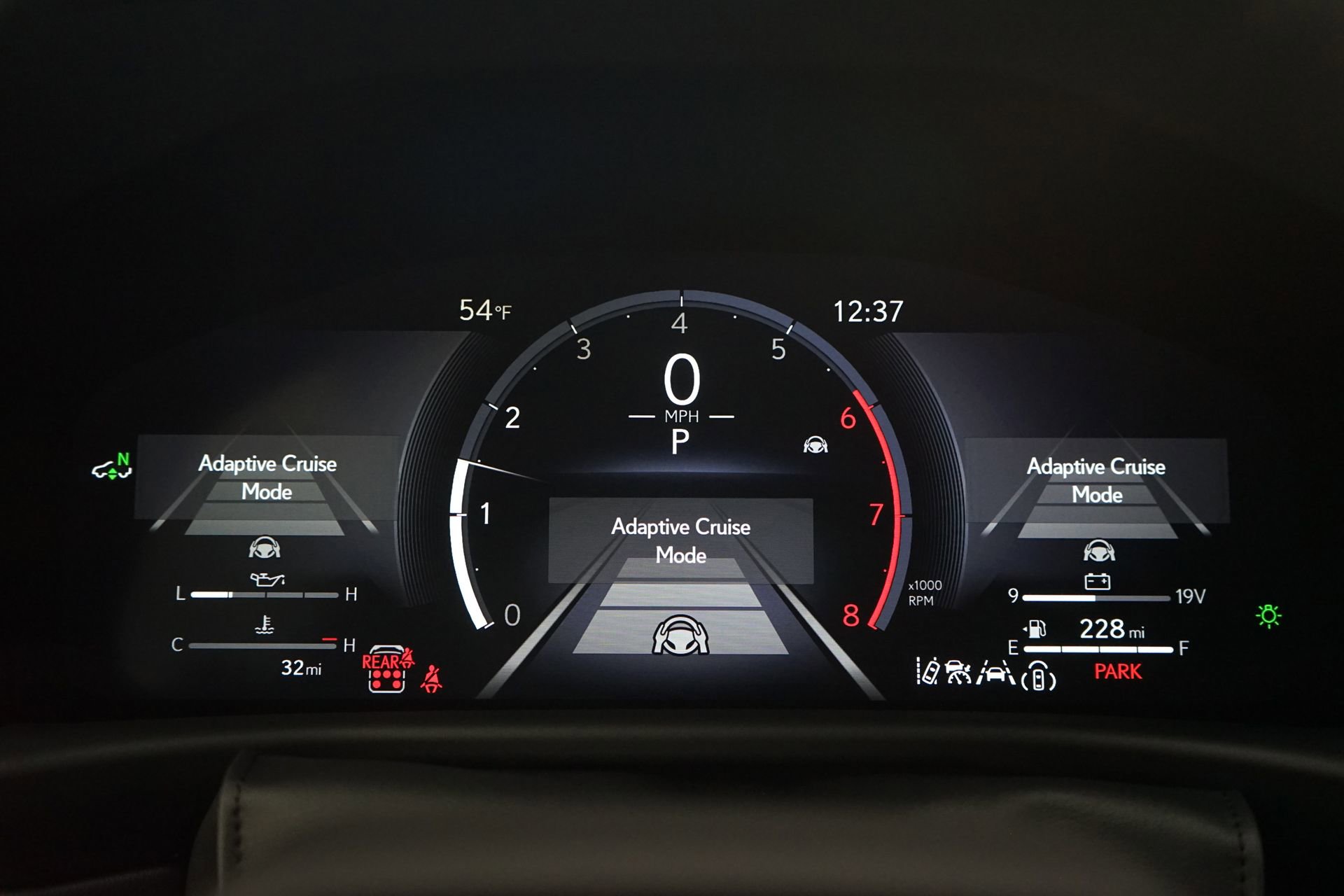 Used 2025 Lexus LX 600 4WD w/ Accessory Package (2T) image 14