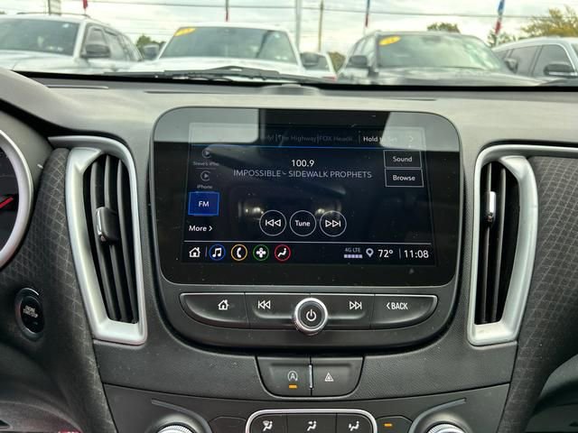 Used 2024 Chevrolet Malibu LT image 17