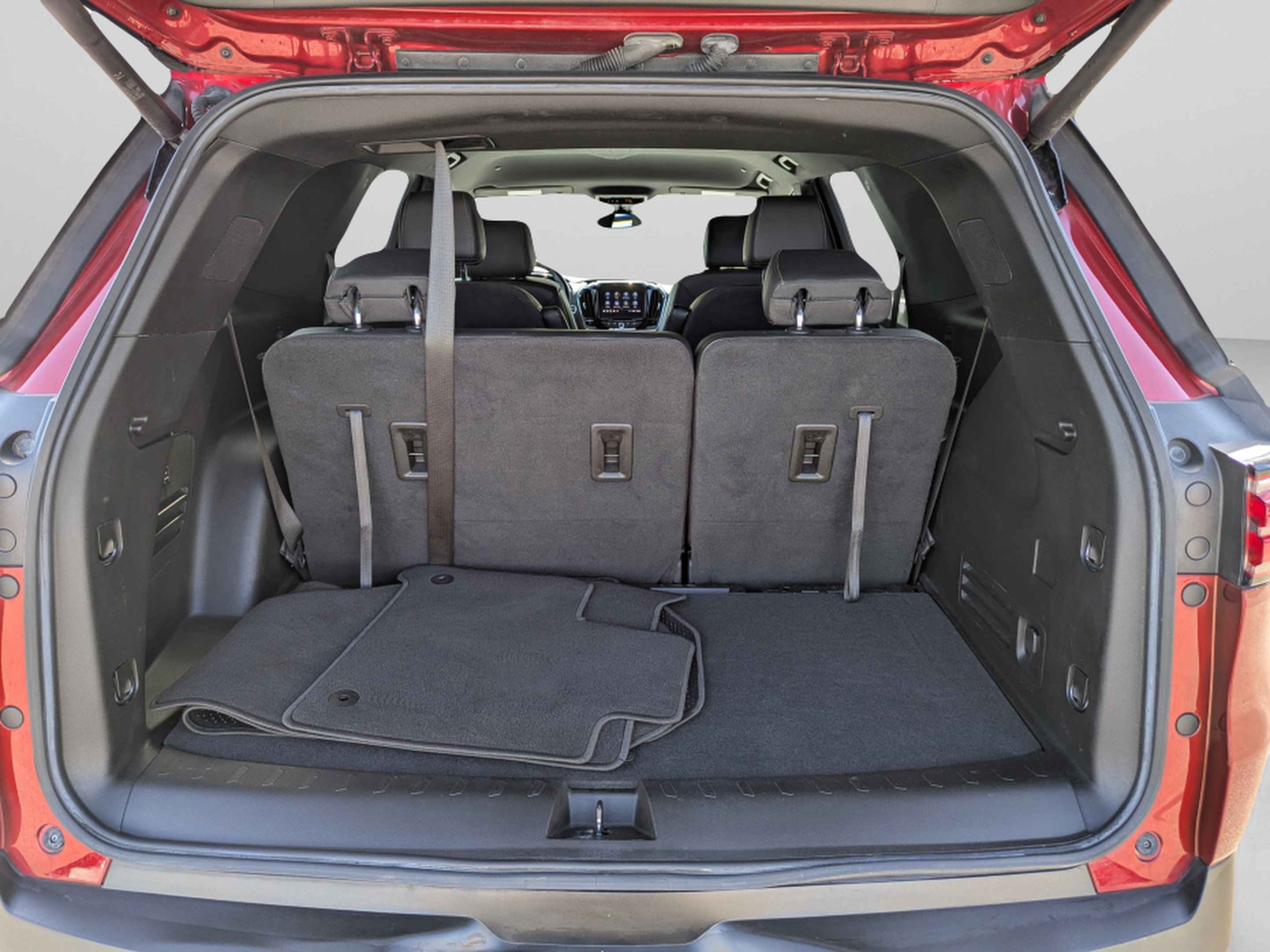 Used 2023 Chevrolet Traverse LT FWD image 13