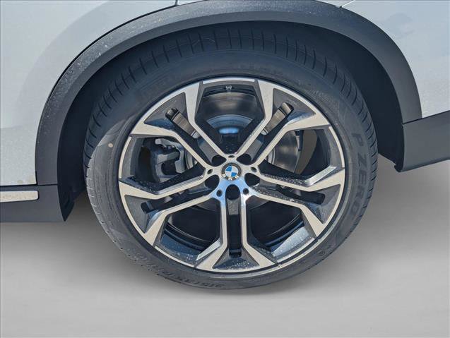 New 2026 BMW X5 xDrive50e image 9