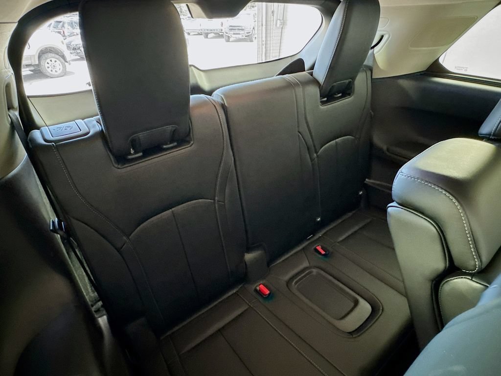 Certified 2023 INFINITI QX60 Luxe w/ Vision Package FWD image 29